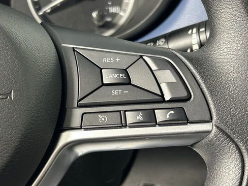 Used 2025 Nissan Versa SV w/ Trunk Package image 24