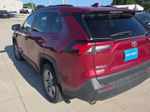 Used 2023 Toyota RAV4 XLE w/ Convenience Package FWD image 3