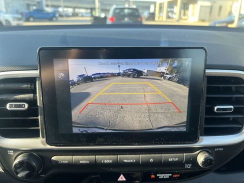 Used 2026 Hyundai Venue SE image 20