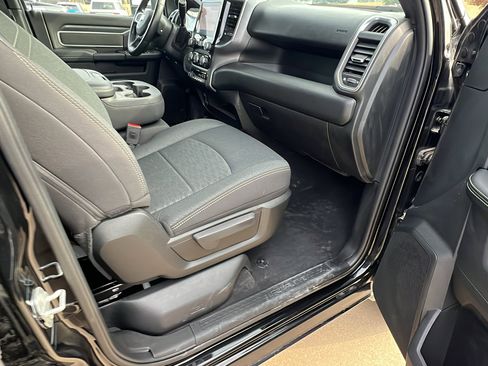 Used 2025 RAM 2500 Big Horn w/ Bed Convenience Group image 19