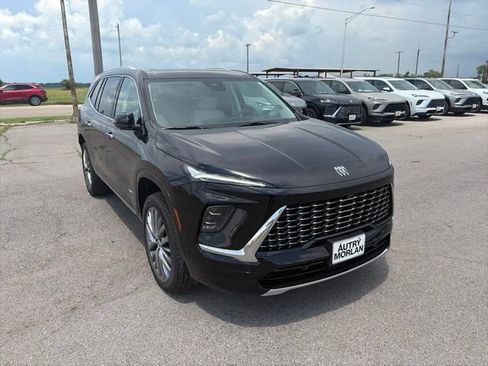 New 2026 Buick Enclave Avenir w/ Super Cruise Package FWD image 8