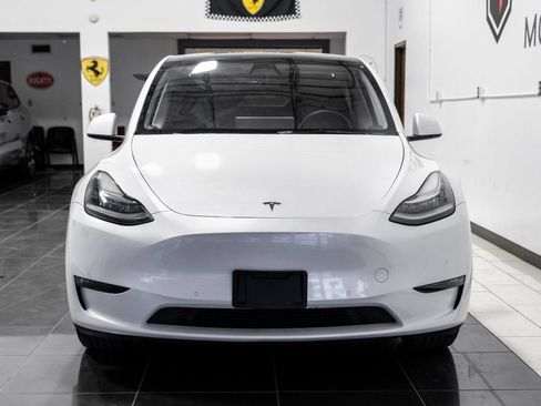 Used 2022 Tesla Model Y Long Range AWD/4WD image 6