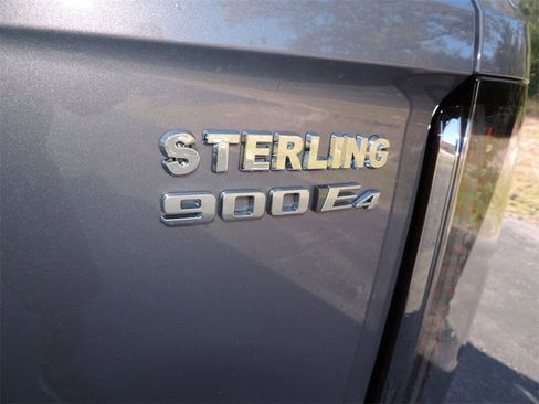 New 2026 Cadillac Vistiq Luxury image 12