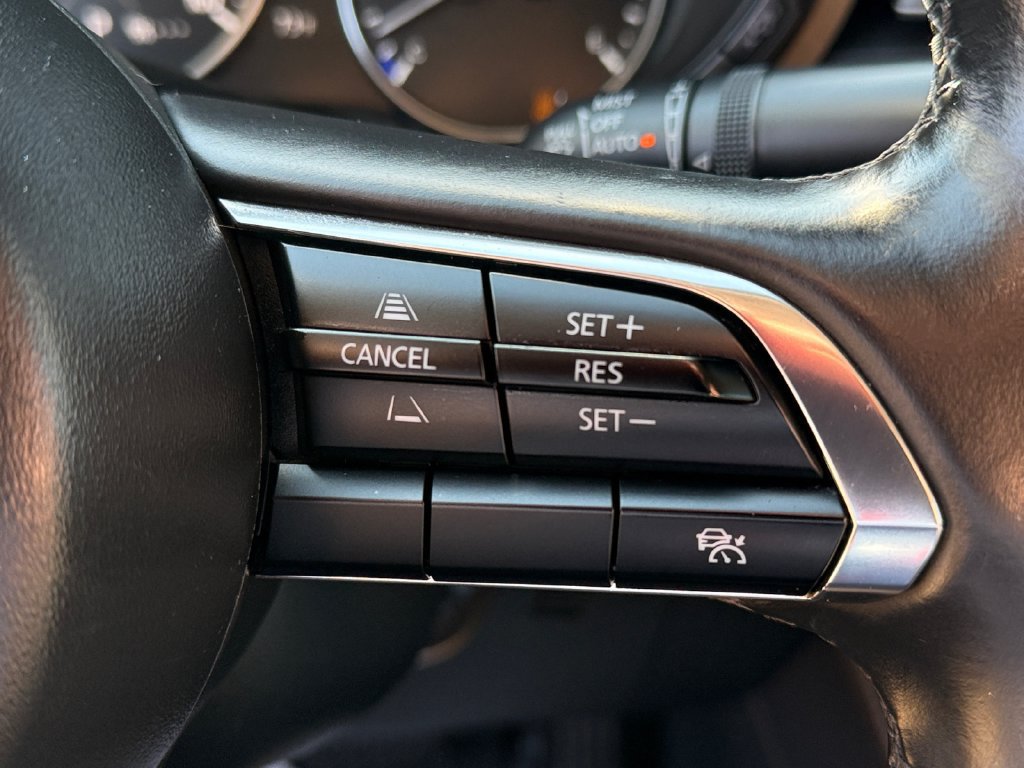 Used 2024 MAZDA MAZDA3 s FWD image 17