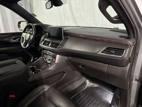 Used 2021 Chevrolet Suburban LT AWD/4WD image 34