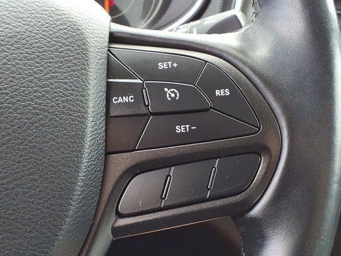 Used 2021 Jeep Cherokee Trailhawk w/ Premium Leather Package AWD/4WD image 34