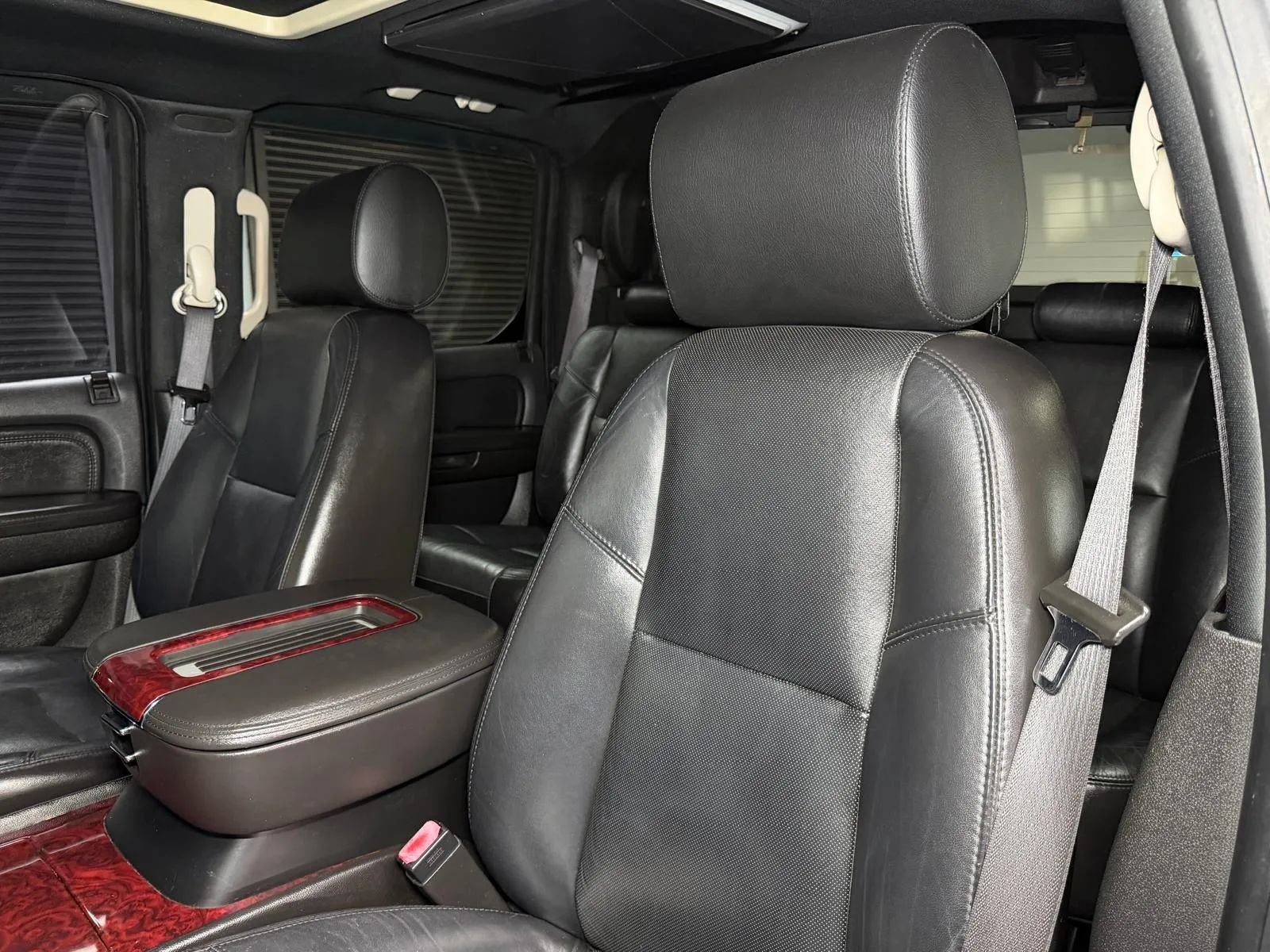 Used 2008 Cadillac Escalade EXT AWD/4WD image 27