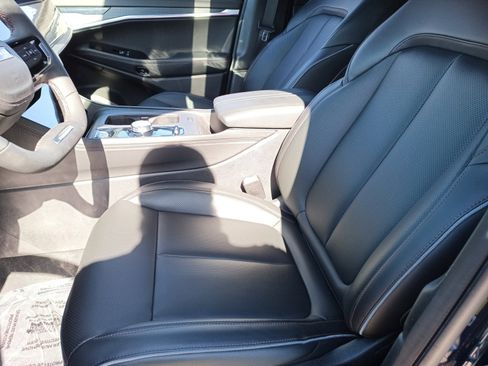 Used 2025 Jeep Wagoneer S Limited image 20