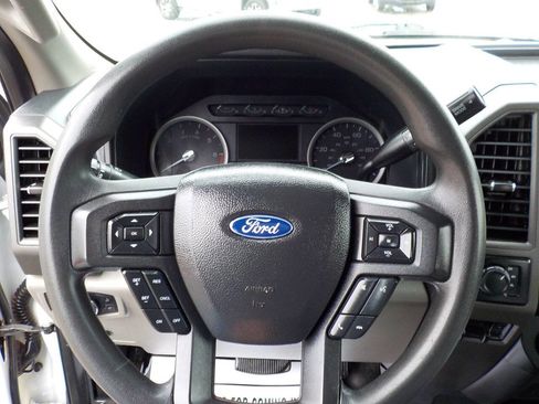 Used 2022 Ford F250 XL w/ Power Equipment Group image 16