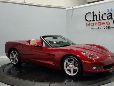 Used 2006 Chevrolet Corvette Convertible w/ Preferred Equipment Group RWD image 2