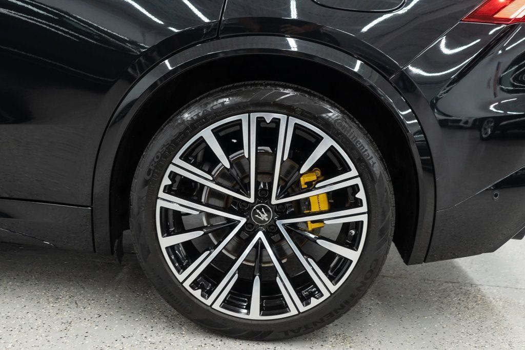 Used 2023 Maserati Grecale Modena AWD/4WD image 38