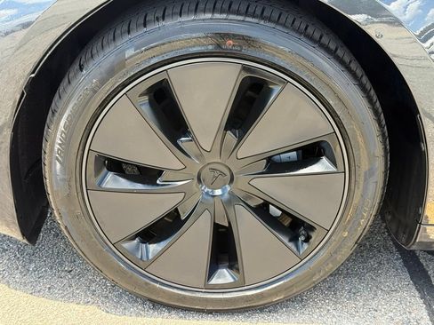 Used 2024 Tesla Model 3 Long Range AWD/4WD image 10
