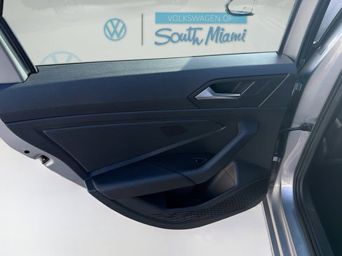 Used 2019 Volkswagen Jetta SEL Premium image 25