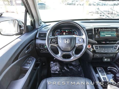 Used 2020 Honda Pilot Touring image 2