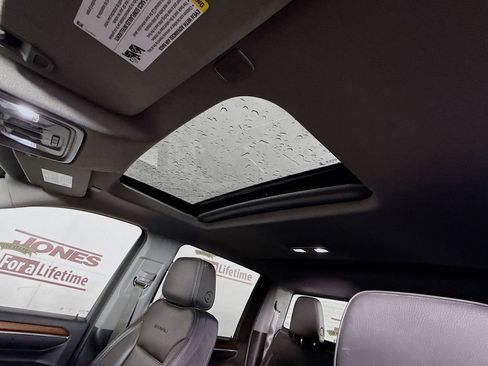 Used 2024 GMC Sierra 3500 Denali w/ Denali Reserve Package image 11