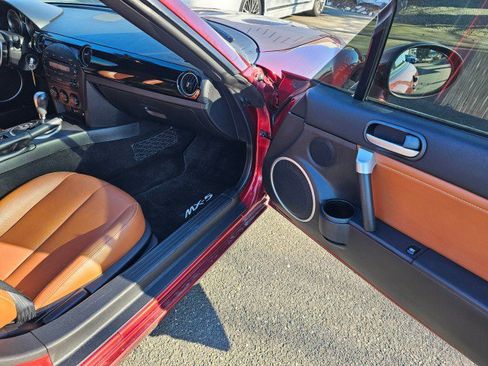 Used 2008 MAZDA MX-5 Miata Grand Touring image 33