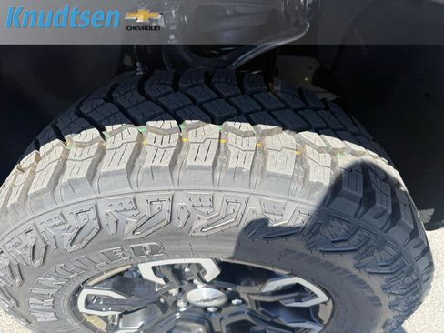 New 2026 Chevrolet Silverado 1500 ZR2 AWD/4WD image 10