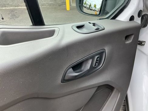 Used 2025 Ford Transit 250 148 Medium Roof Extended AWD image 8