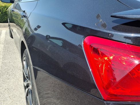 Used 2023 Chevrolet Malibu RS image 17