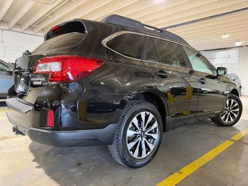 Used 2017 Subaru Outback 2.5i Limited AWD/4WD image 5