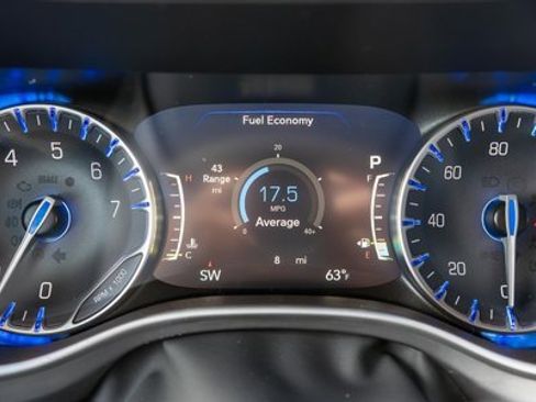 New 2026 Chrysler Pacifica Select image 18