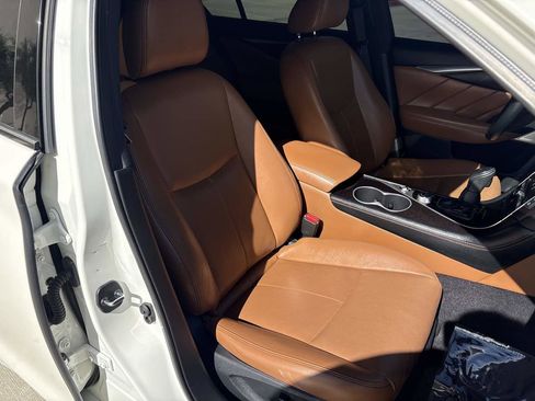 Used 2021 INFINITI Q50 Signature Edition image 18