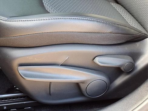 New 2026 Jeep Compass Latitude image 23