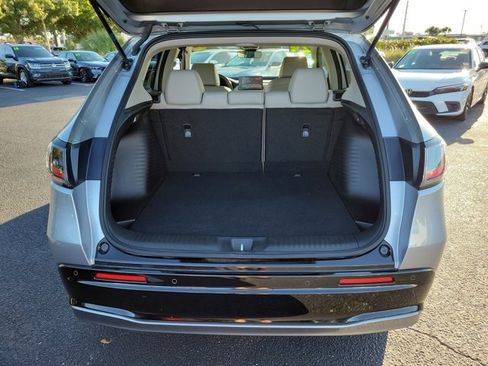 Certified 2024 Honda HR-V EX-L image 12