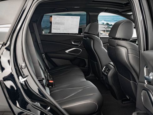 Certified 2025 Acura RDX SH-AWD image 35