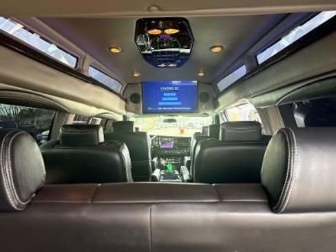 Used 2023 Chevrolet Express 2500 Extended image 7