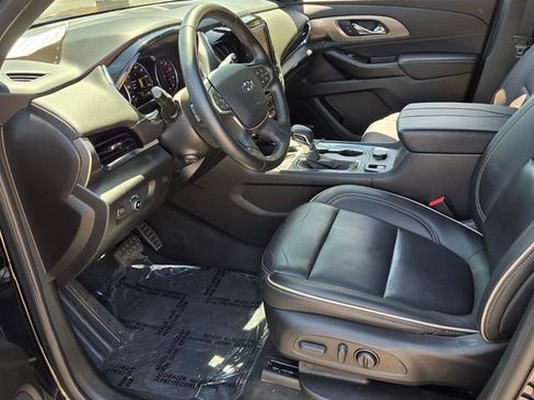 Used 2023 Chevrolet Traverse Premier w/ Redline Edition AWD/4WD image 17
