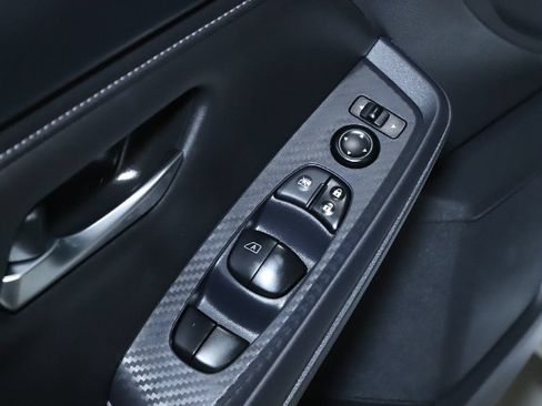 Certified 2024 Nissan Sentra SV FWD image 16