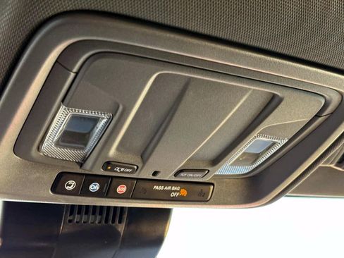 Used 2024 GMC Sierra 1500 SLE image 25