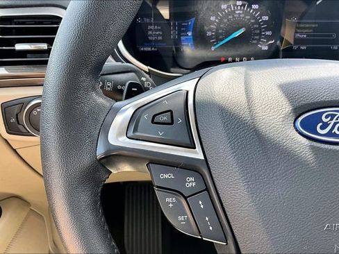 Used 2019 Ford Fusion SEL FWD image 11