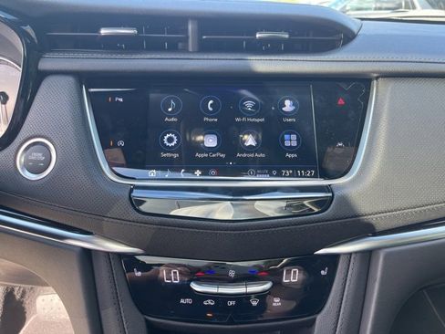 New 2025 Cadillac XT6 Luxury image 24