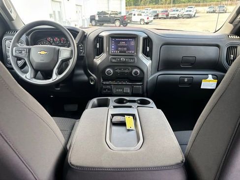 New 2026 Chevrolet Silverado 1500 Custom AWD/4WD image 18