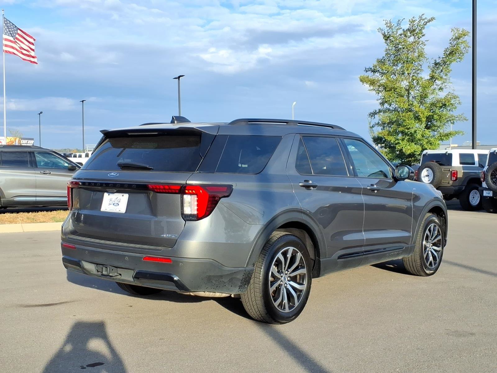 Certified 2026 Ford Explorer ST-Line AWD/4WD image 3