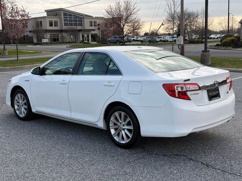 Used 2012 Toyota Camry XLE w/ Leather Pkg image 6