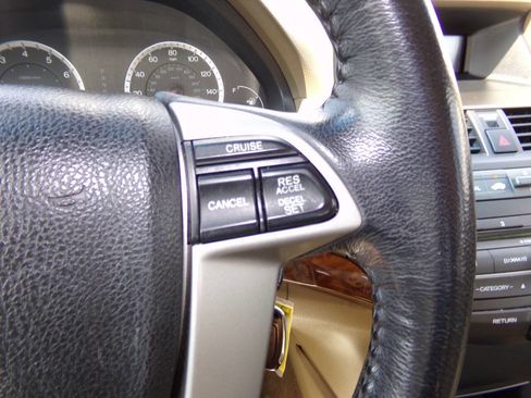 Used 2009 Honda Accord EX-L image 55