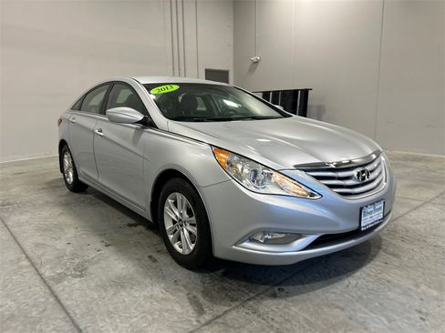 Used 2013 Hyundai Sonata GLS w/ Popular Equipment Pkg image 4
