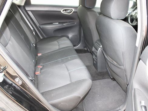 Used 2019 Nissan Sentra SR image 17