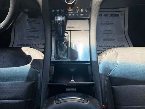 Used 2018 Ford Taurus Limited FWD image 23