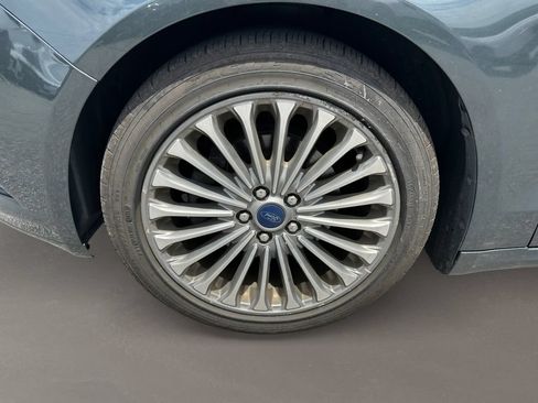 Used 2015 Ford Fusion Titanium FWD image 9