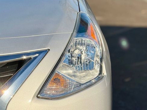 Used 2017 Nissan Versa SV image 23