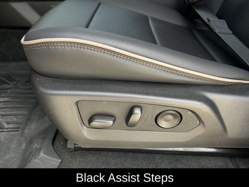 New 2026 GMC Canyon Denali w/ LPO, Denali Black Edition AWD/4WD image 28