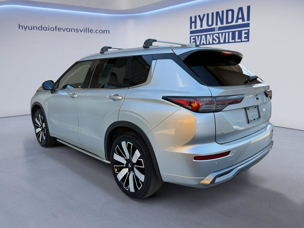 Used 2025 Mitsubishi Outlander SEL AWD/4WD image 3