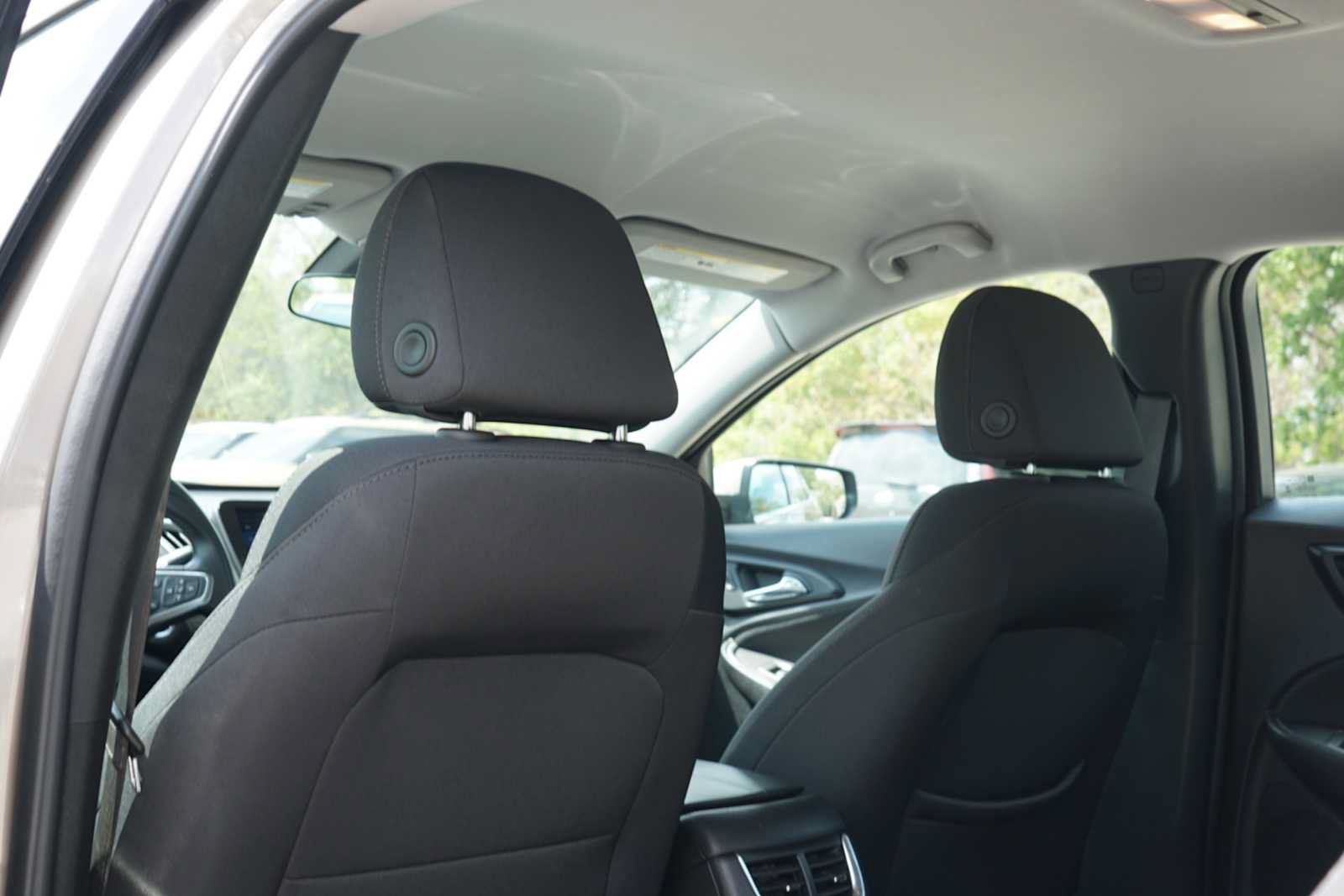 Used 2025 Chevrolet Malibu LT FWD image 19
