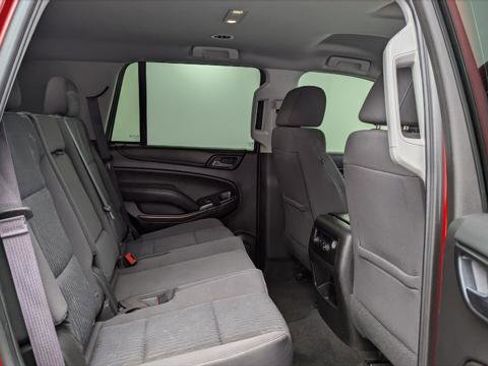 Used 2017 GMC Yukon SLE w/ SLE Value Package image 19