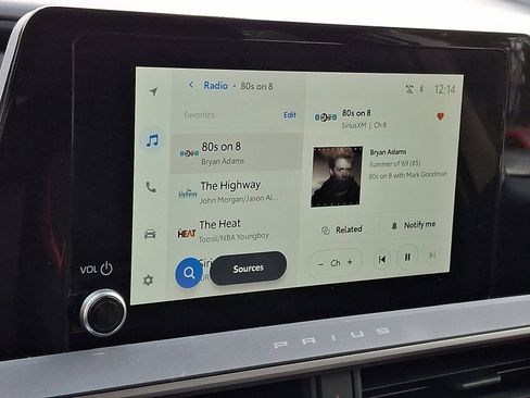 Used 2024 Toyota Prius Prime SE image 16