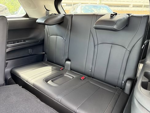 Certified 2025 INFINITI QX60 Luxe image 14